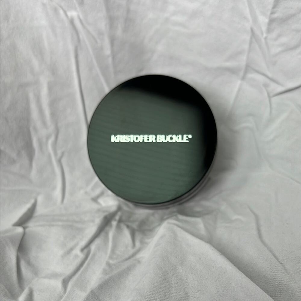 NEW Kristofer Buckle Translucent Setting Powder